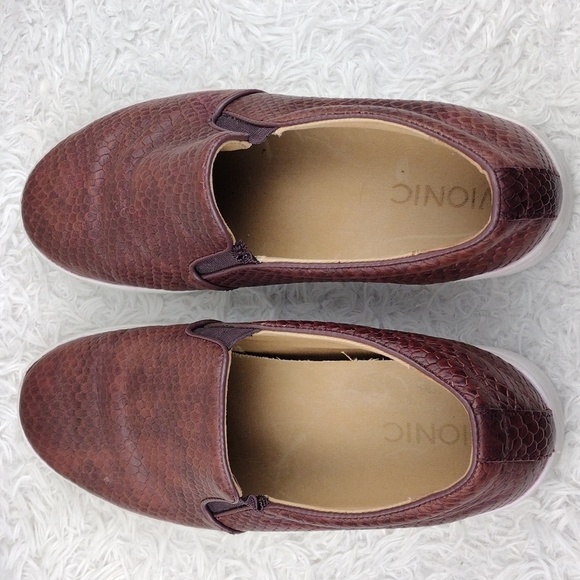 Vionic Midi Burgundy Snakeskin Leather Round Toe Platform Slip On Loafer Shoe - Picture 6 of 16